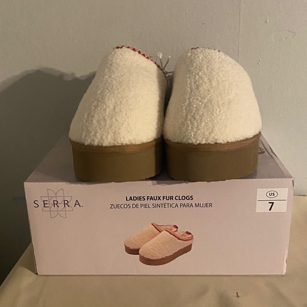 Clogs - Picture 5 of 11
